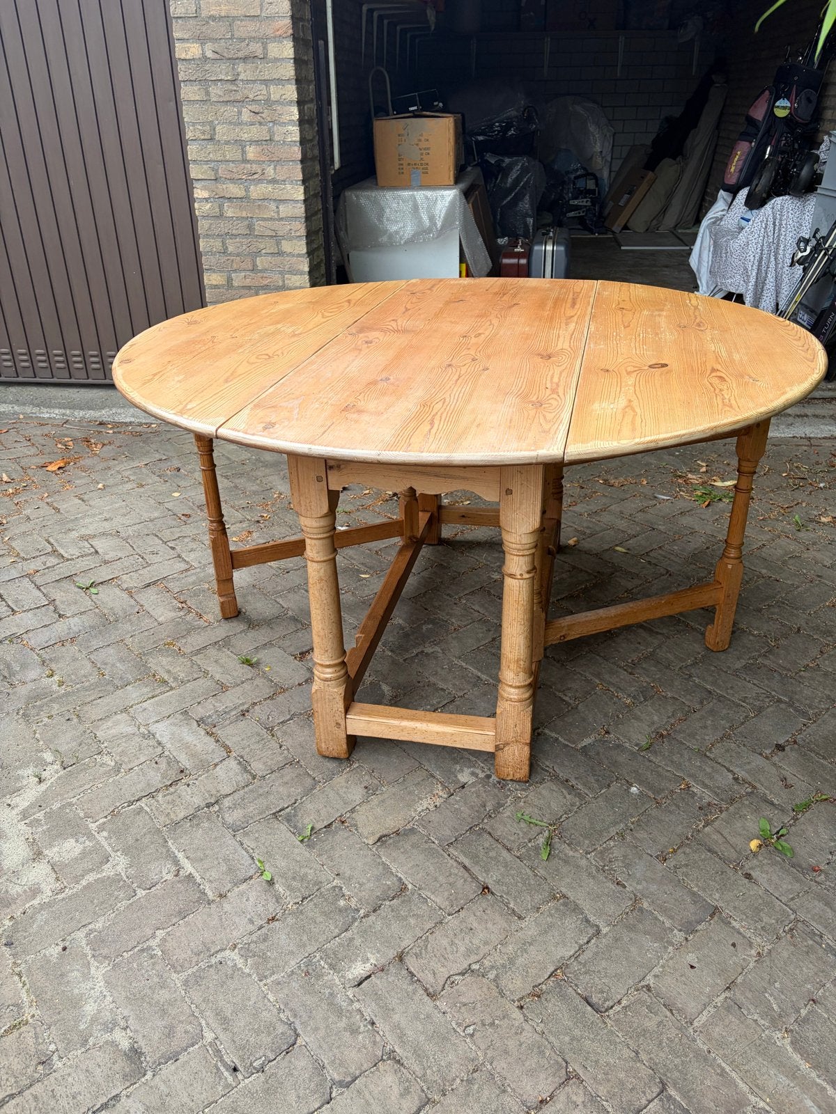 Ronde eiken eettafel, inklapbaar - diameter 139 cm, Ophalen, Gebruikt, 100 tot 150 cm, Vier personen
