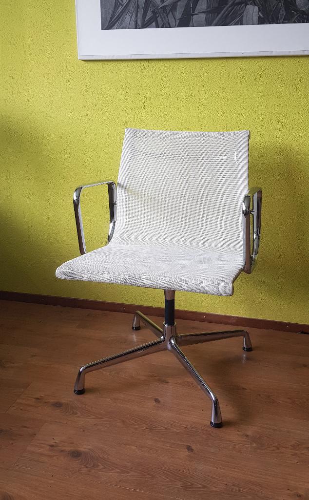 Vitra Eames EA108 netweave - MOOIE STAAT, Huis en Inrichting, Bureaustoelen, Ophalen, Gebruikt, Wit, Bureaustoel