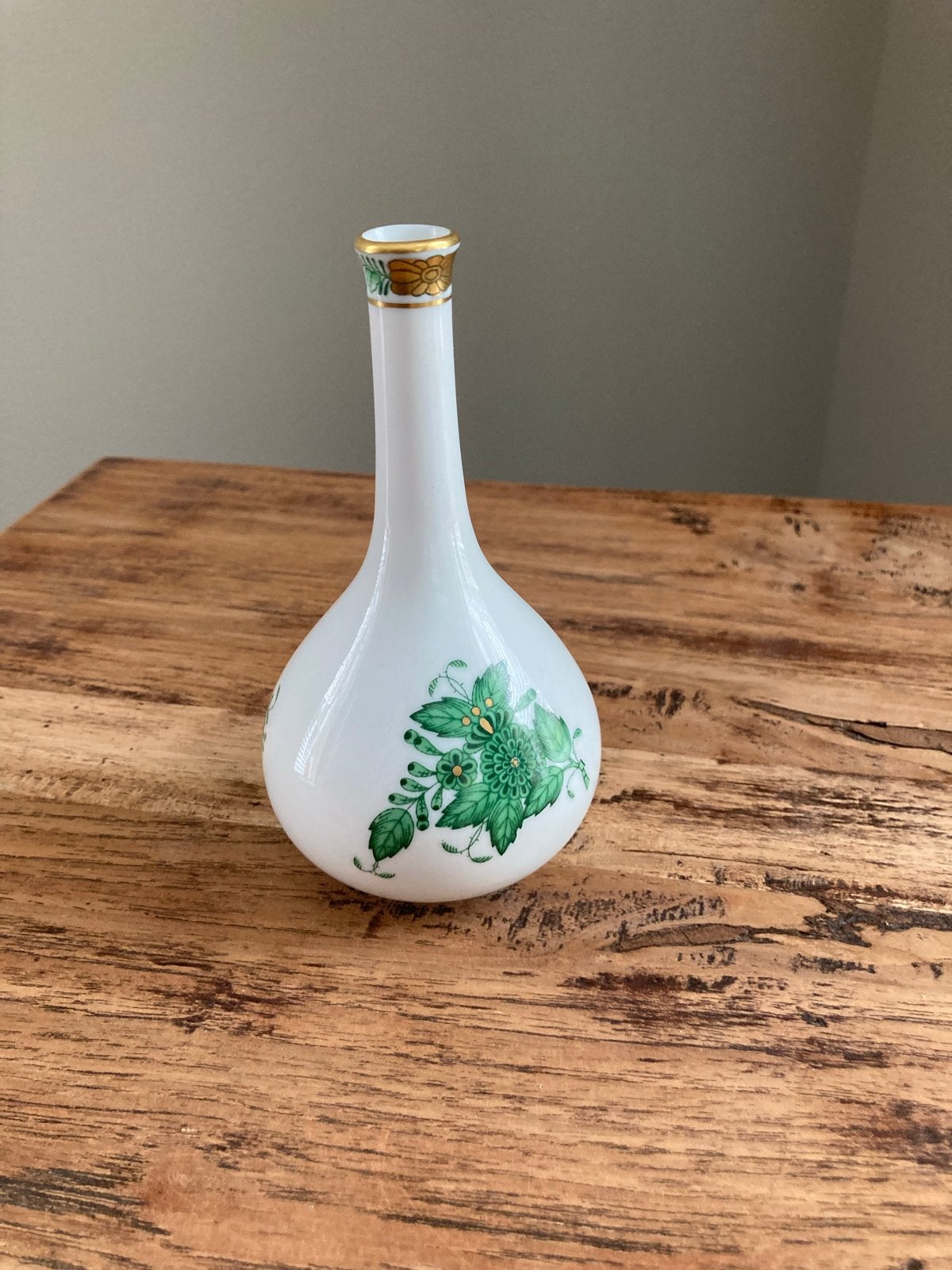Herend Hongaarse handgeschilderde vaas, groen decor, Antiek en Kunst, Ophalen of Verzenden