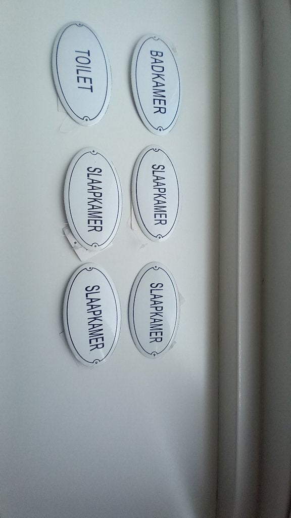 Te koop: deurbordjes slaapkamer / badkamer / toilet, Ophalen, Tekstbord, 7 cm, Emaille