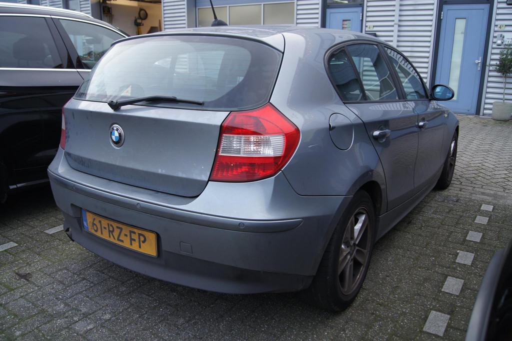 BMW 1-serie 116i High Executive 2005 – Motor draait auto s, Auto's, BMW, 1596 cc, Achterwielaandrijving, Gebruikt, 4 cilinders