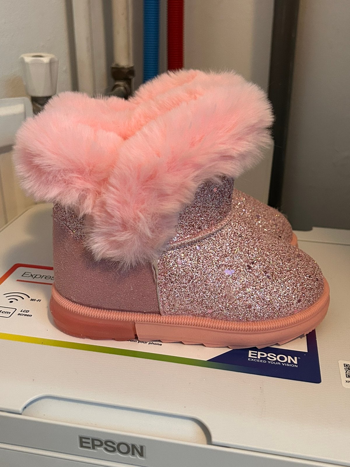 Nieuwe bontlaarzen,, Ophalen of Verzenden, Nieuw, Meisje, Laarzen