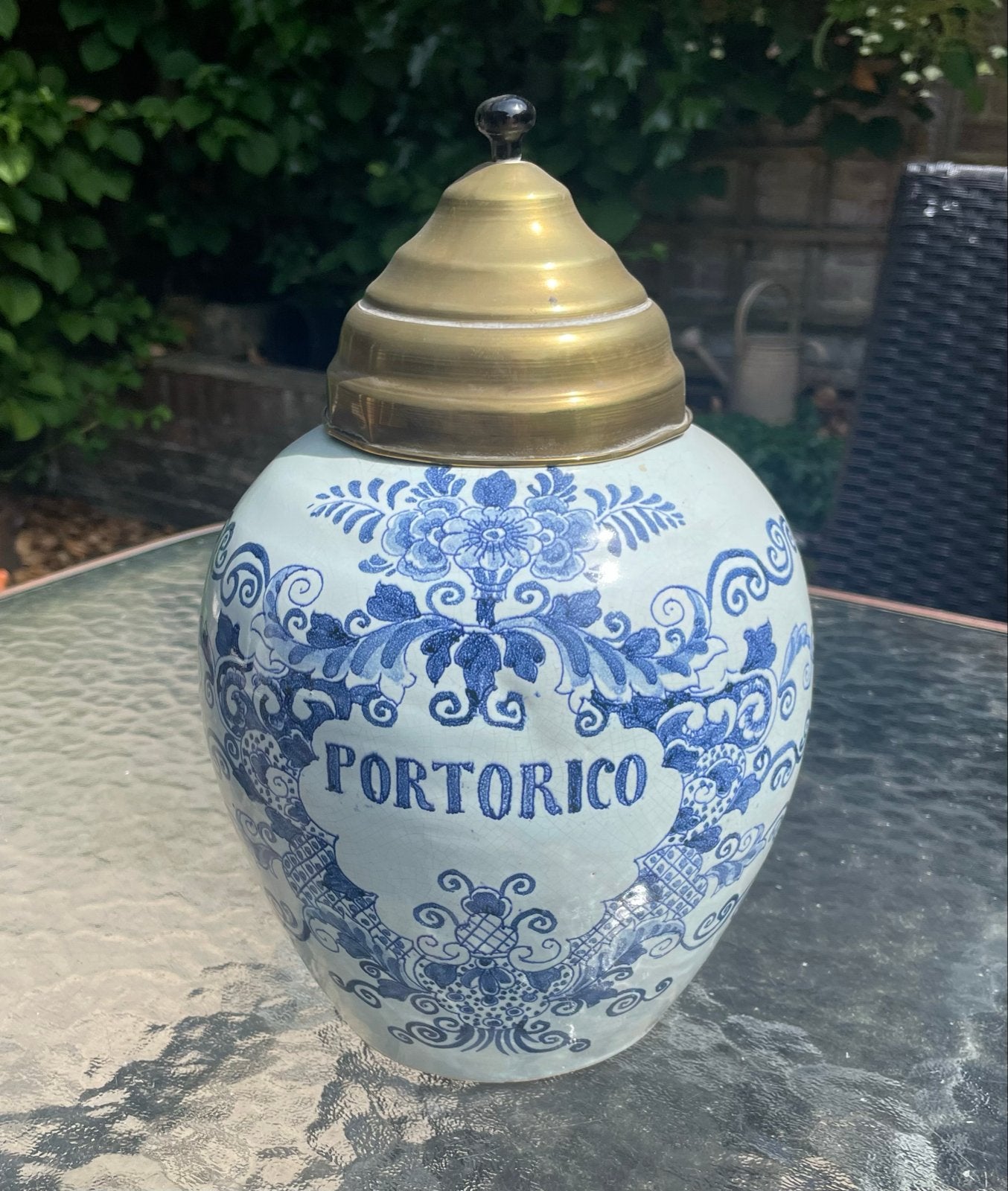 Antieke Delfts Blauwe Tabakspot "PORTORICO" met Messing Deks, Antiek en Kunst, Antiek | Vazen, Ophalen