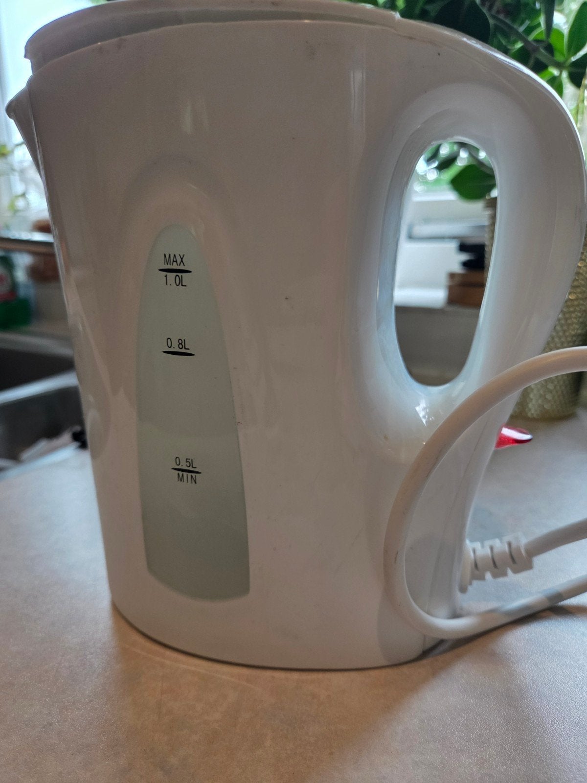 Compacte waterkoker - 1 liter inhoud, Witgoed en Apparatuur, Minder dan 1 liter, Ophalen of Verzenden, Zo goed als nieuw