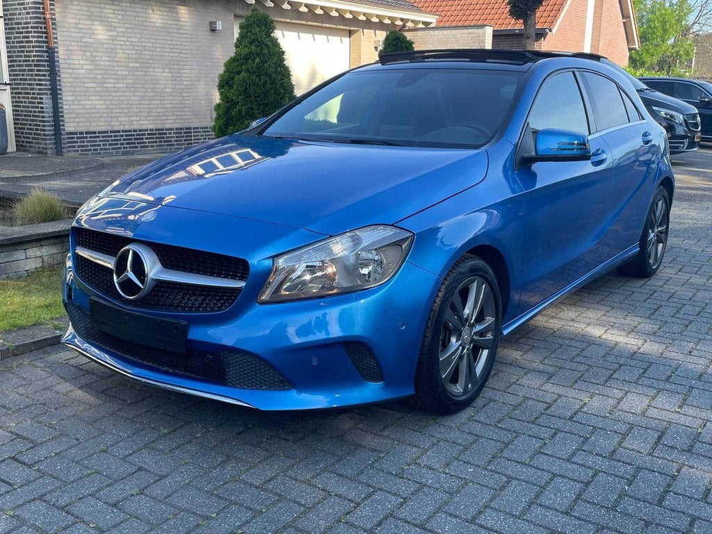 Mercedes-Benz A-klasse 250 4MATIC URBAN PANO NAVI PDC, Automaat, 15 km/l, Gebruikt, Blauw