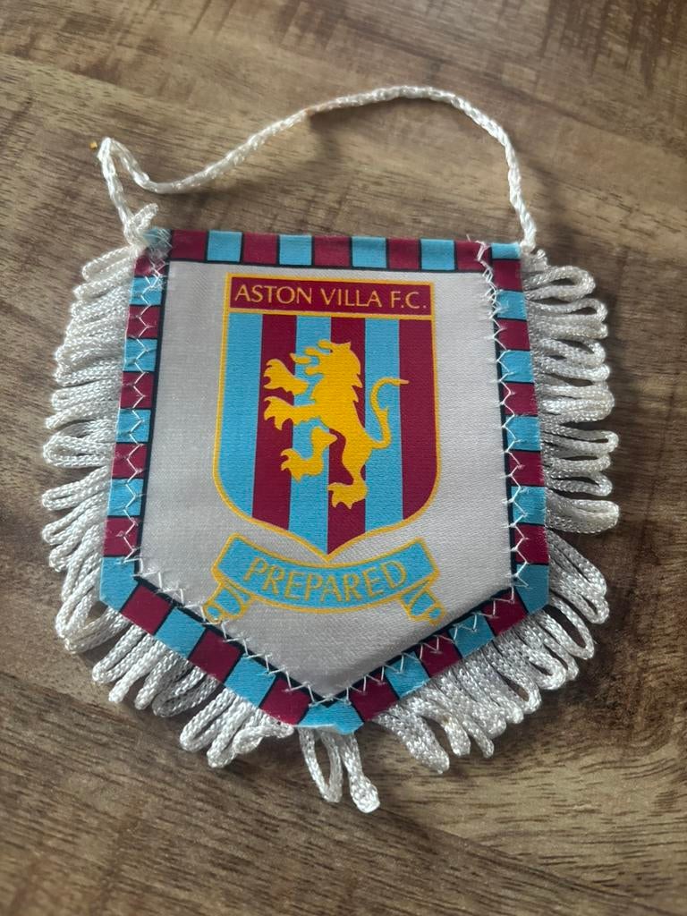 Aston Villa vaantje, Ophalen of Verzenden, Buitenlandse clubs, Vaantje of Sjaal