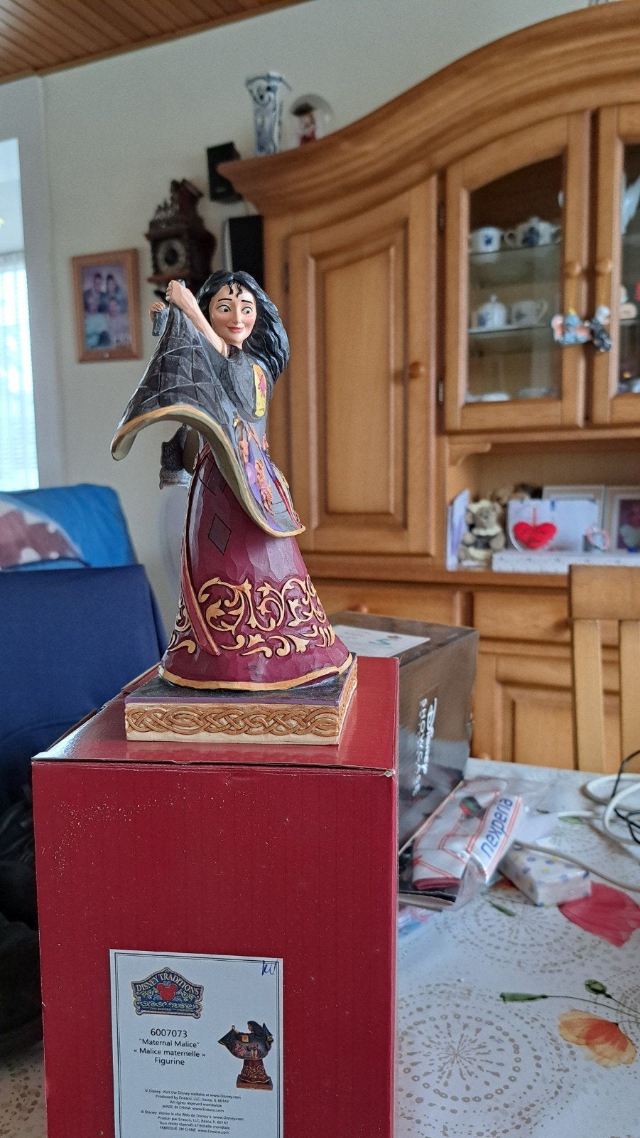 Disney Traditions Moeder Gothel Beeldje - Rapunzel, Ophalen, Overige figuren, Zo goed als nieuw, Beeldje of Figuurtje