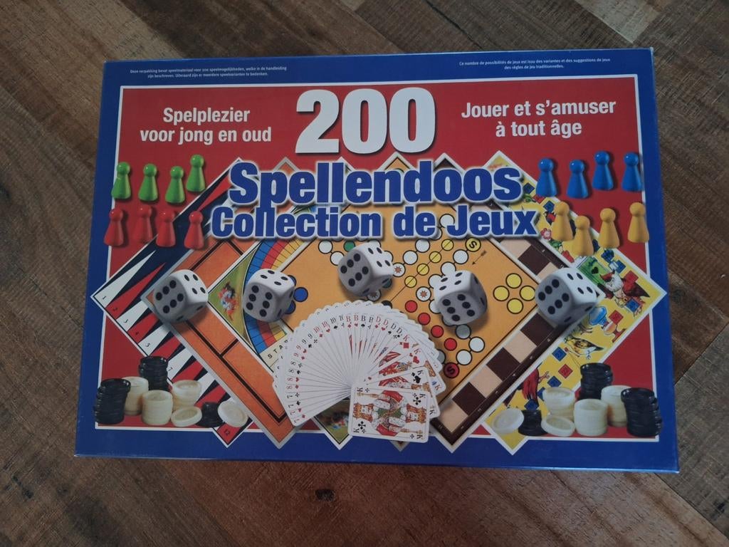 200 Spellendoos: Spelplezier voor jong en oud, Vijf spelers of meer, Ophalen of Verzenden, Gebruikt