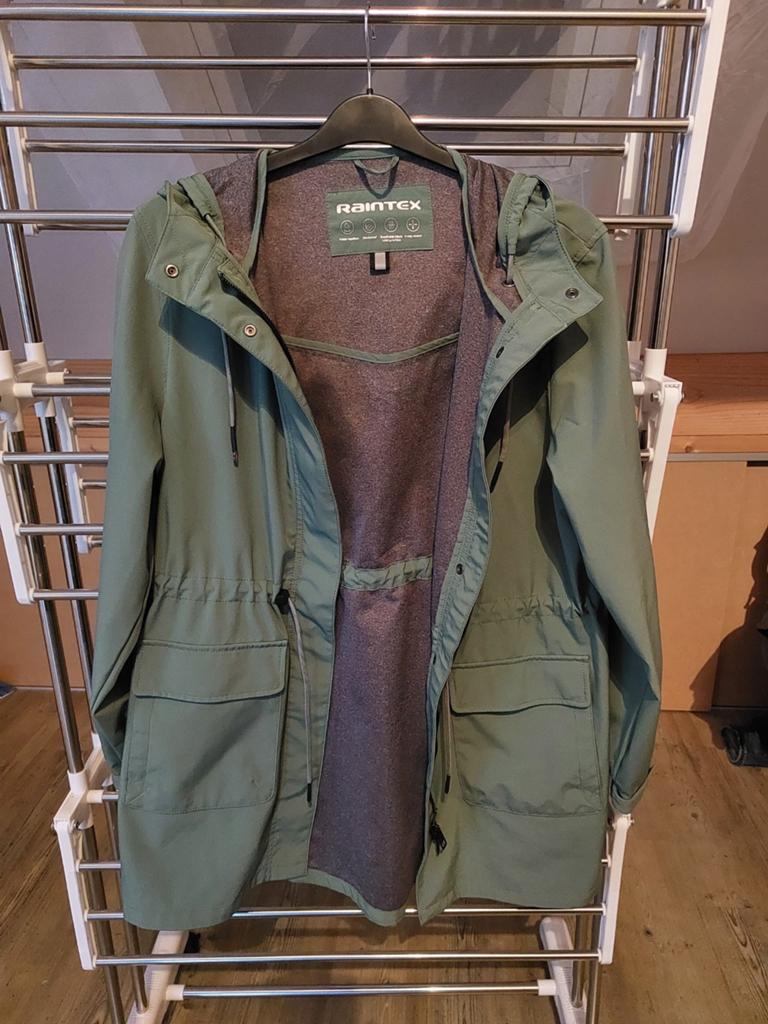 Dames regenjas/ zomerjas maat 40 in zachtgroen., Kleding | Dames, Zo goed als nieuw, Raintex, Groen, Ophalen