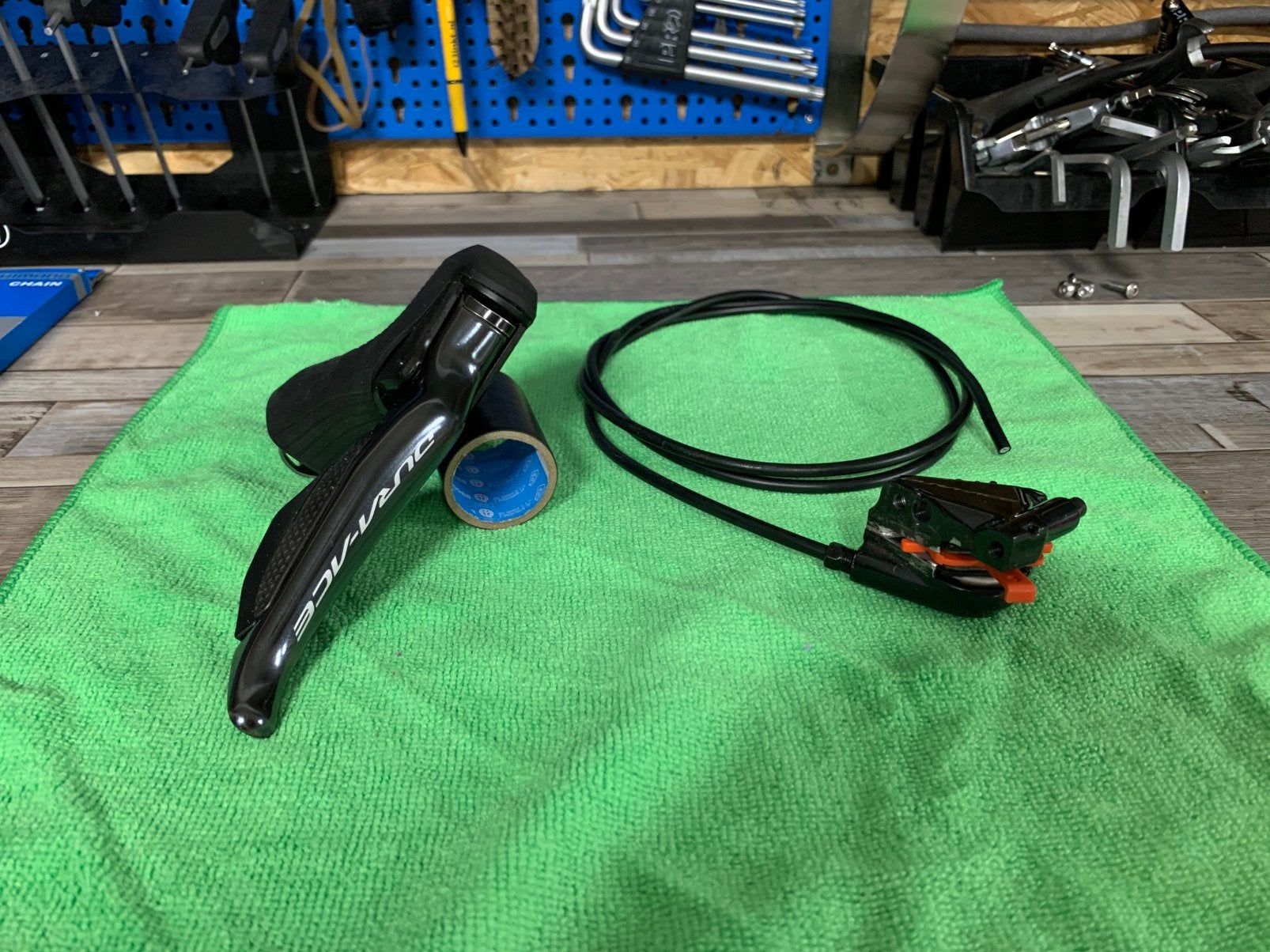 Shimano Dura Ace Di2 R9170 Shifter + Dura Ace Remklauw, Remmen, Gebruikt, Ophalen of Verzenden, Racefiets