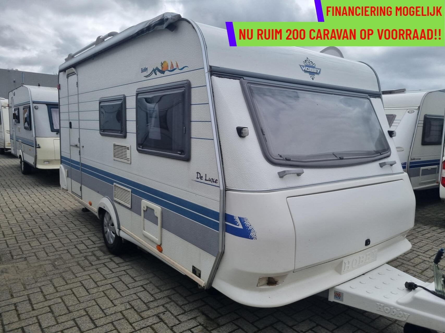 Hobby de luxe easy 440 MOVER + VOORTENT +ZAKLUIFEL +DWARSBED, Caravans en Kamperen, Hobby, Bedrijf, 750 - 1000 kg, 6 tot 7 meter