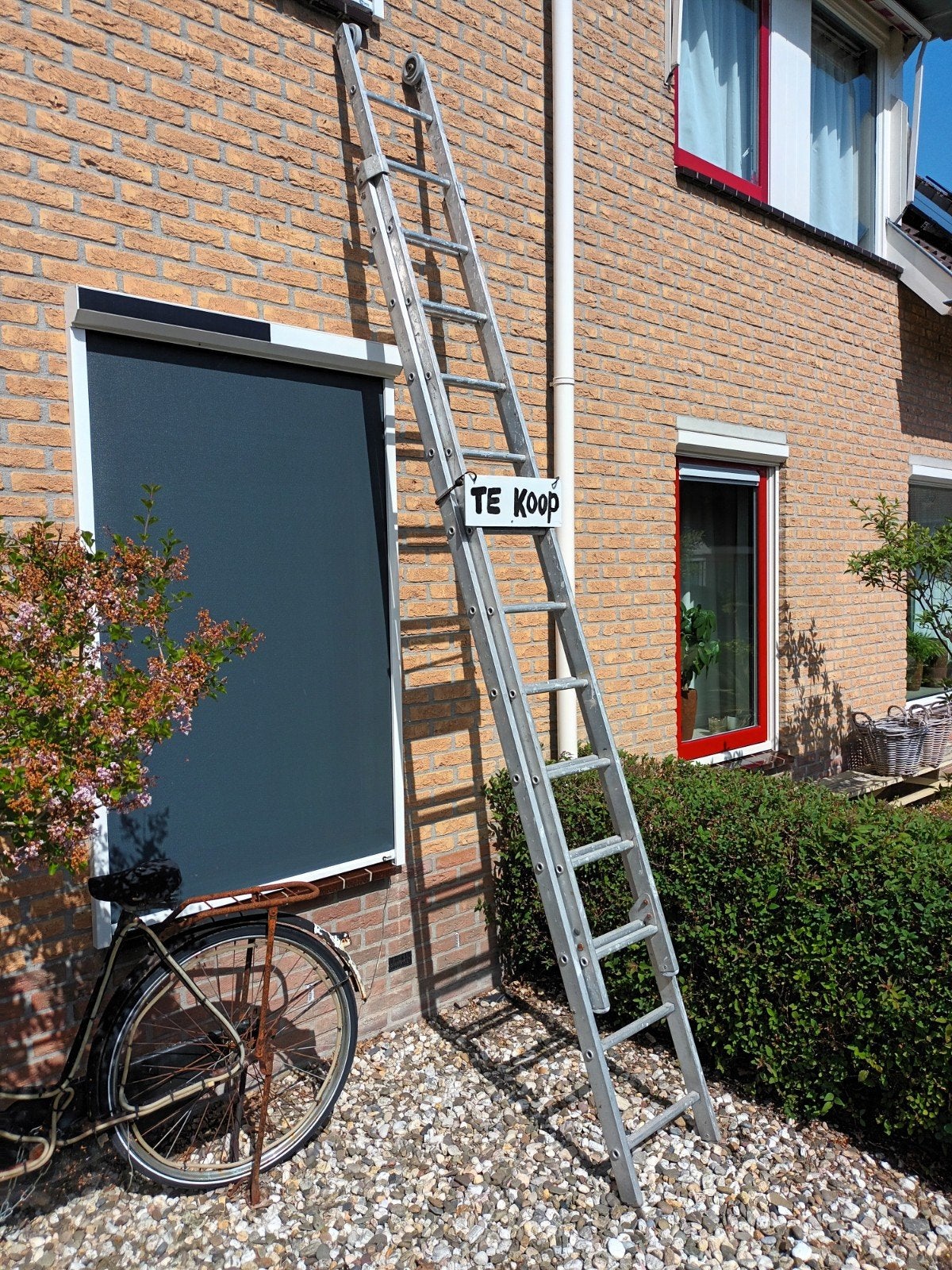 Uitschuifbare aluminium ladder - 2-delig 2 x 12 sporten, Ophalen, Gebruikt, Ladder, Opvouwbaar of Inschuifbaar
