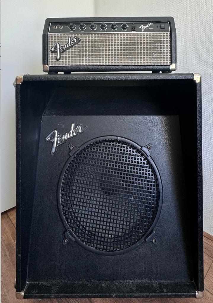Fender Versterker + Fender Cabinet, Muziek en Instrumenten, Versterkers | Bas en Gitaar, Ophalen, Gebruikt, Basgitaar, 50 tot 100 watt
