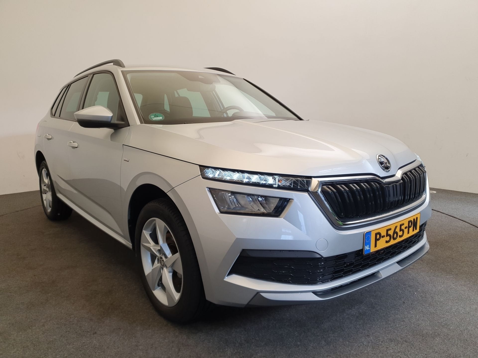 Skoda Kamiq 1.5 TSI 150pk DSG/AUT Business Edition Wegklapba, Auto's, Stof, Origineel Nederlands, Bedrijf, Kamiq