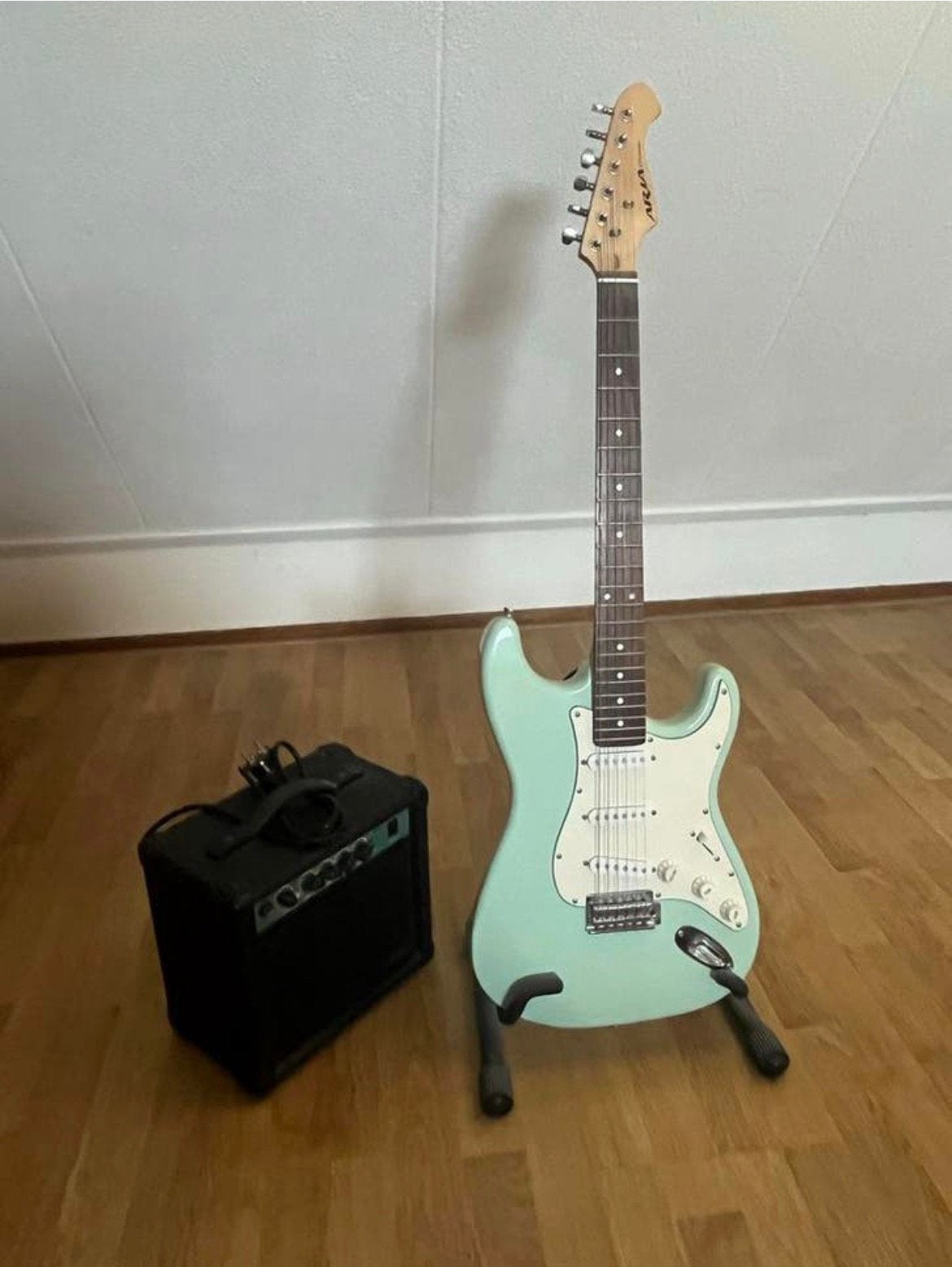 Aria STG electrische gitaar mintgroen, Ophalen, Zo goed als nieuw, Solid body, Overige merken