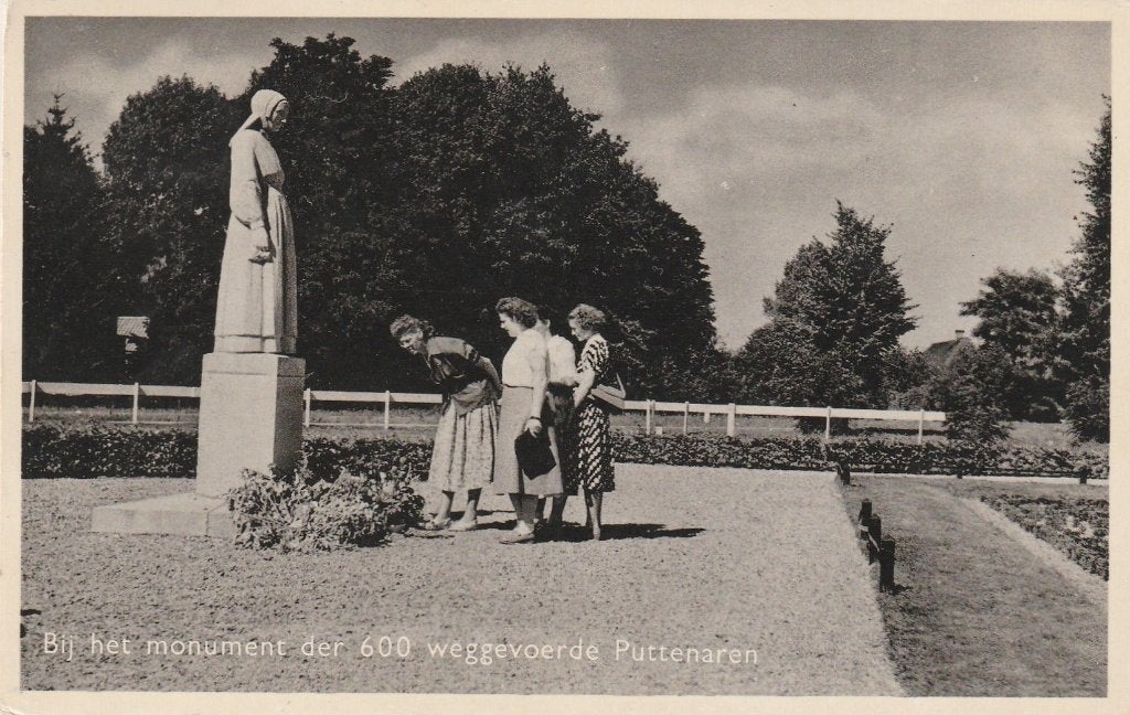 putten- monument, Ophalen of Verzenden, 1940 tot 1960, Gelderland