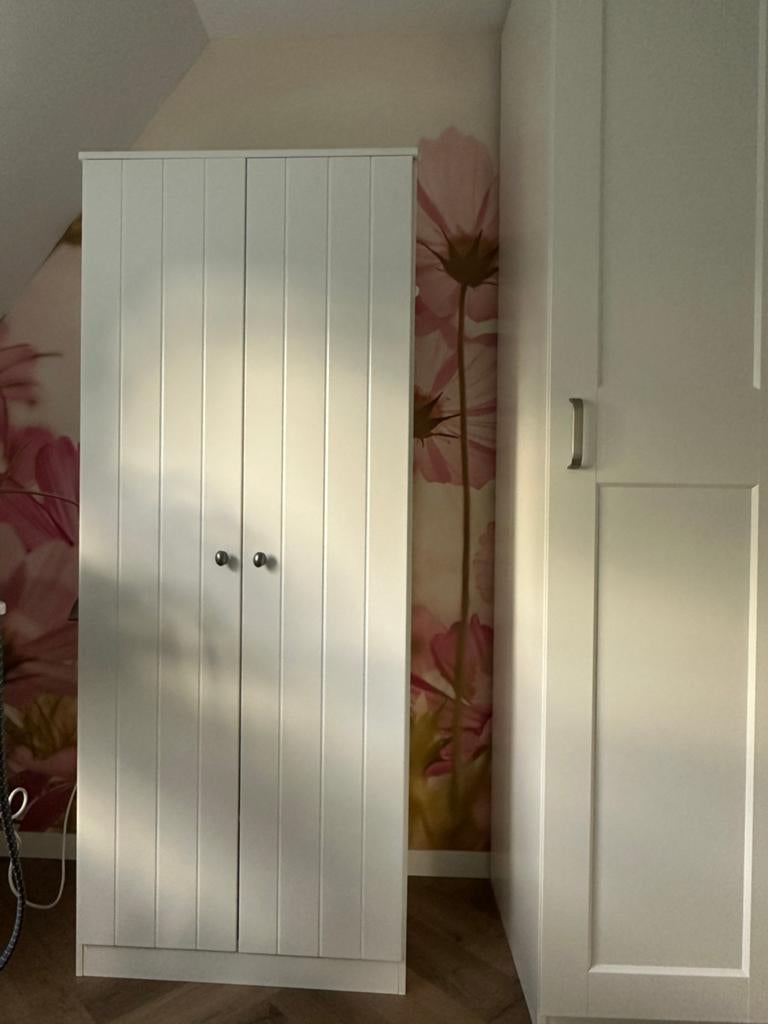 Witte linnenkast met hangruimte en planken (73,5-183), Zo goed als nieuw, 150 tot 200 cm, Overige houtsoorten, 50 tot 100 cm