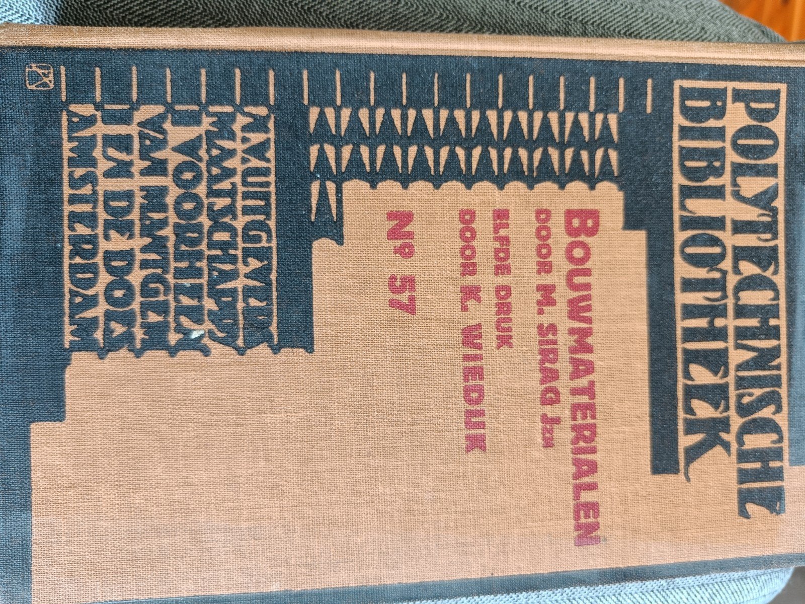 Bouwmaterialen - M. Sirag Jzn. - Elfde Druk (1941), Boeken, Ophalen of Verzenden, Gelezen, Bouwkunde, M. Sirag Jzn.