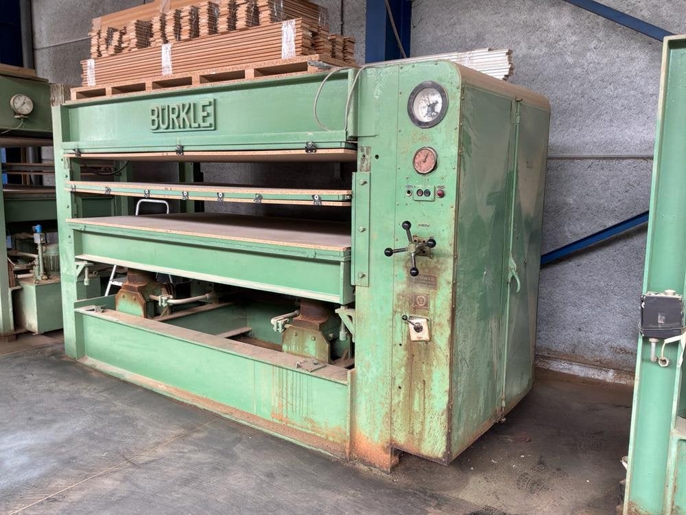 Bürkle koudperslijm machine