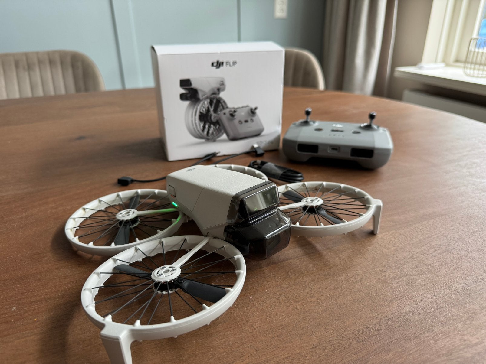 DJI Flip drone + controller, originele doos, Cameradrone, 5 tot 10 kilometer, Ophalen of Verzenden, Zo goed als nieuw