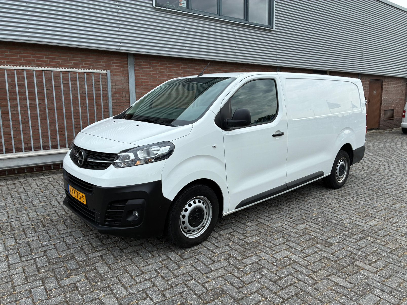 Opel Vivaro 2.0 CDTI  L3 H1 Edition, Auto's, 4 cilinders, 2500 kg, Bedrijf, Parkeersensor