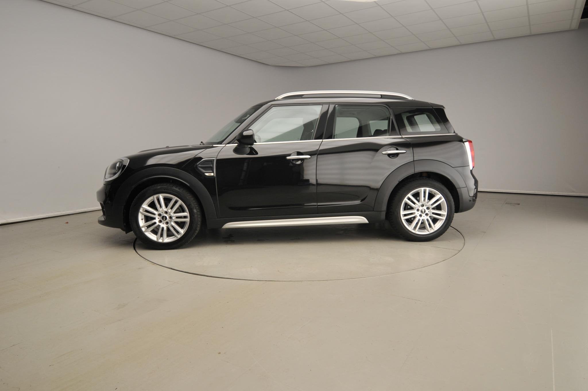 MINI Countryman Cooper Automaat / Climate / PDC / Cruise / I, Gebruikt, Countryman, 715 kg, Zwart