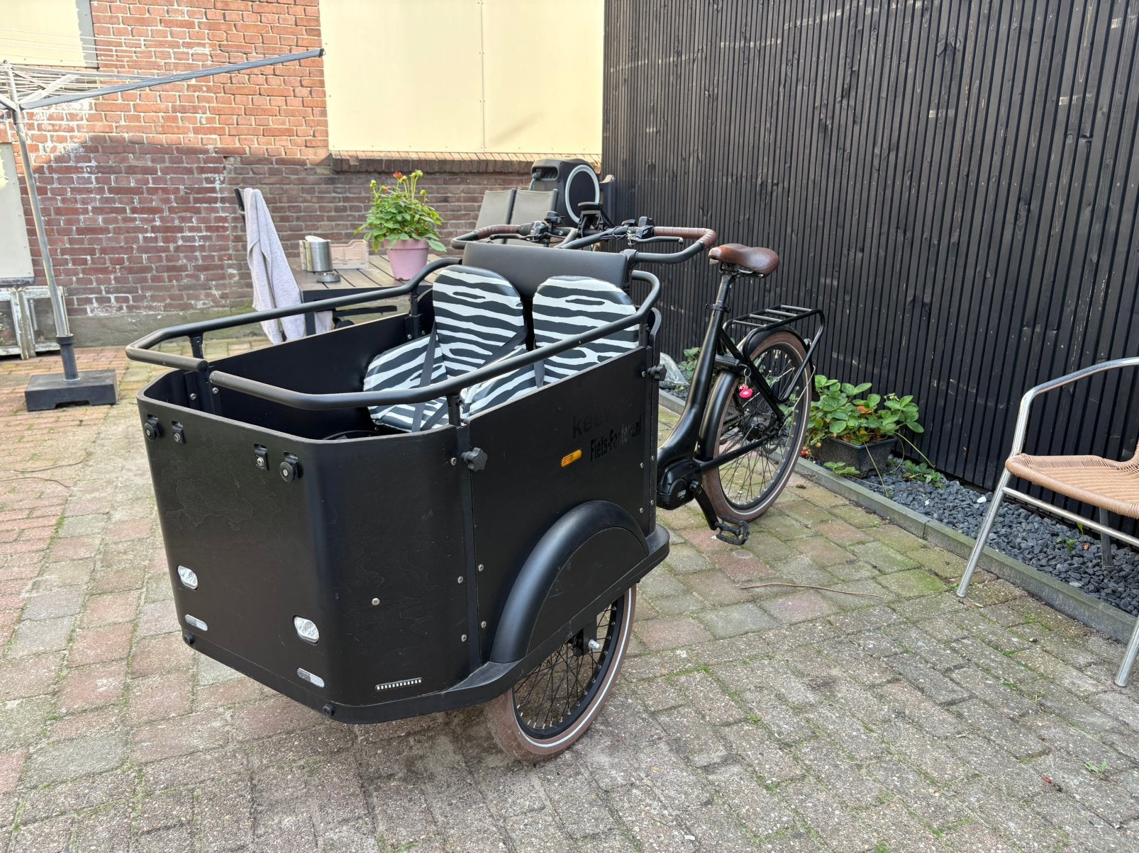 Bakfiets keewee 4 persoons, 4 kinderen of meer, Zo goed als nieuw, Elektrisch, Schijfrem