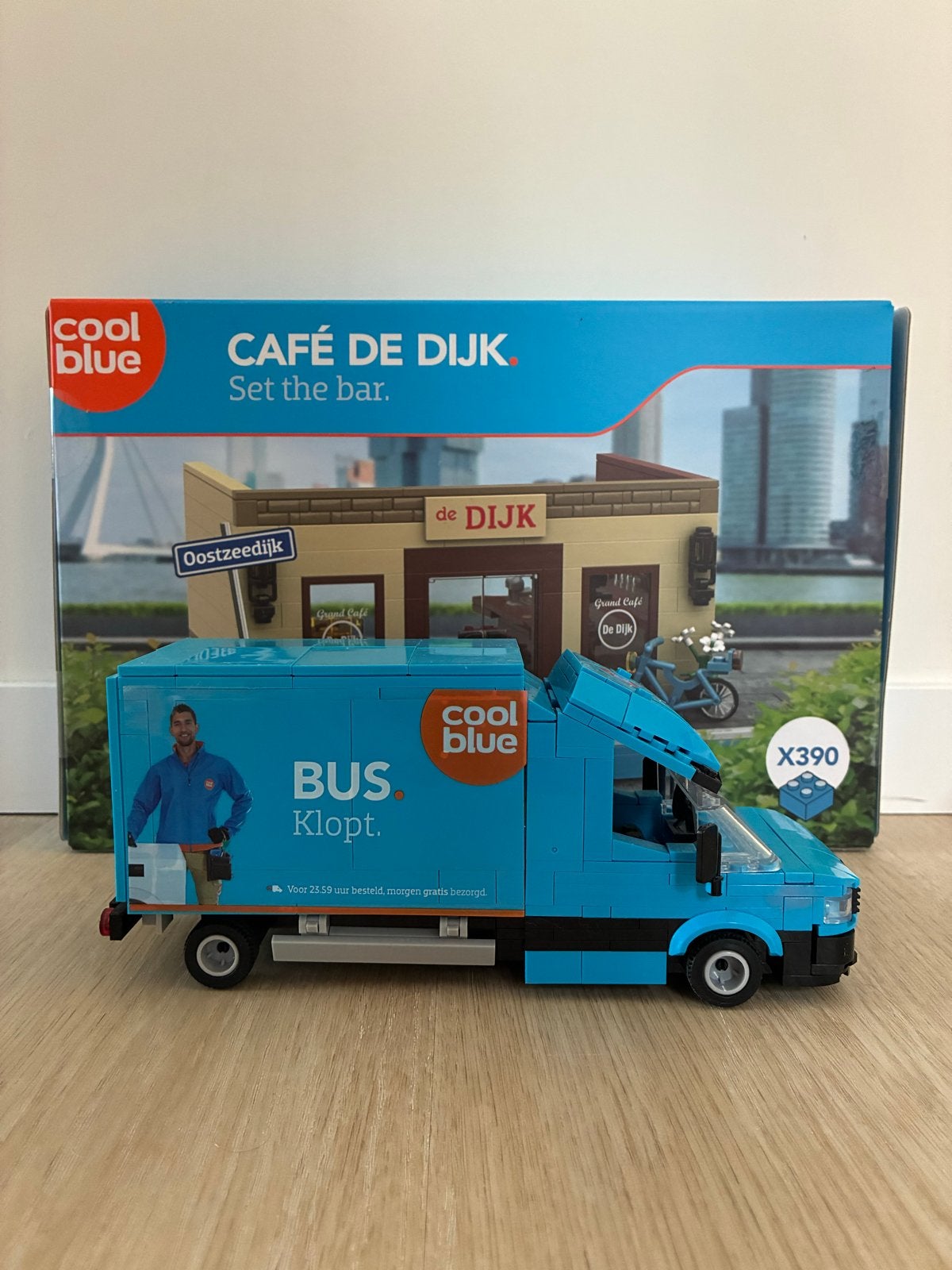 LEGO Coolblue Bouwbus, Ophalen of Verzenden, Zo goed als nieuw, Complete set, Lego
