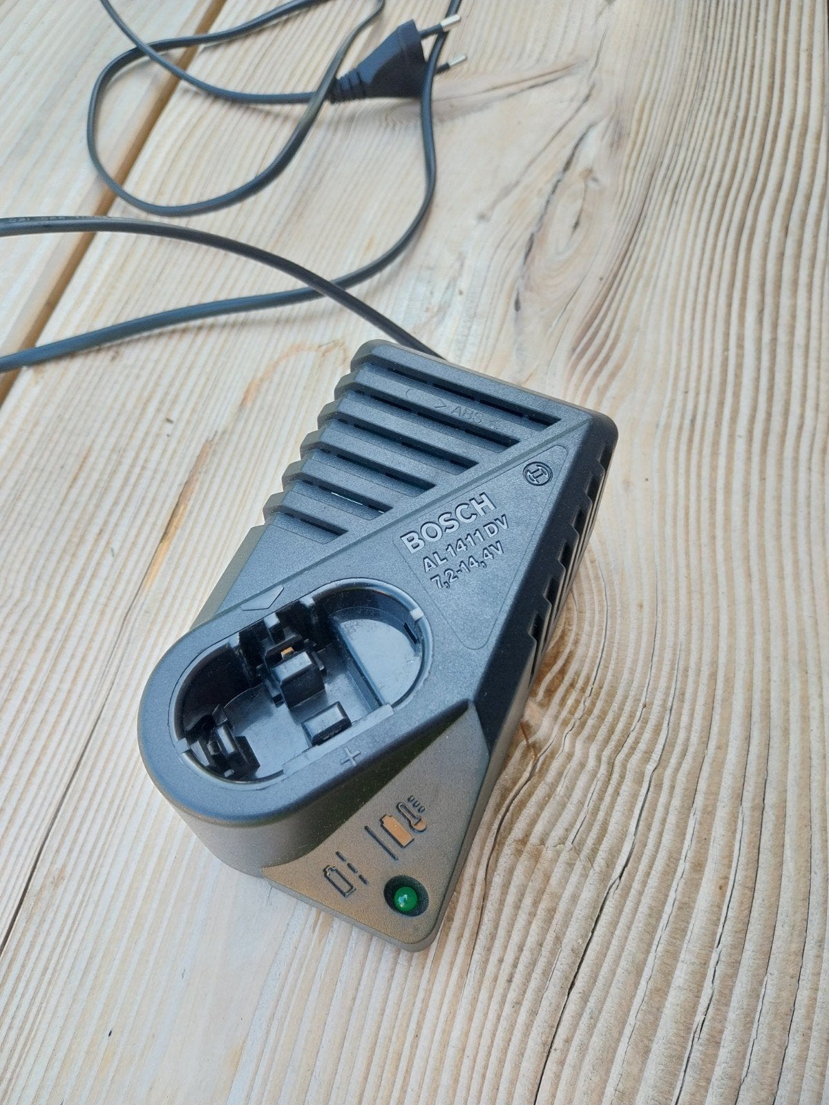 Bosch AL 1411 DV Oplader 7.2-14.4V, Ophalen of Verzenden, Gebruikt, Overige typen, Bosch