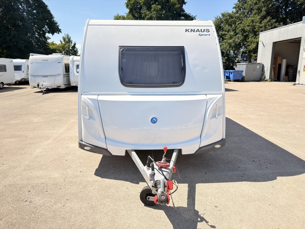 Knaus Sport 420 QD met Mover en voortent en 1300KG as, Bedrijf, Treinzit, 4 tot 5 meter, Knaus