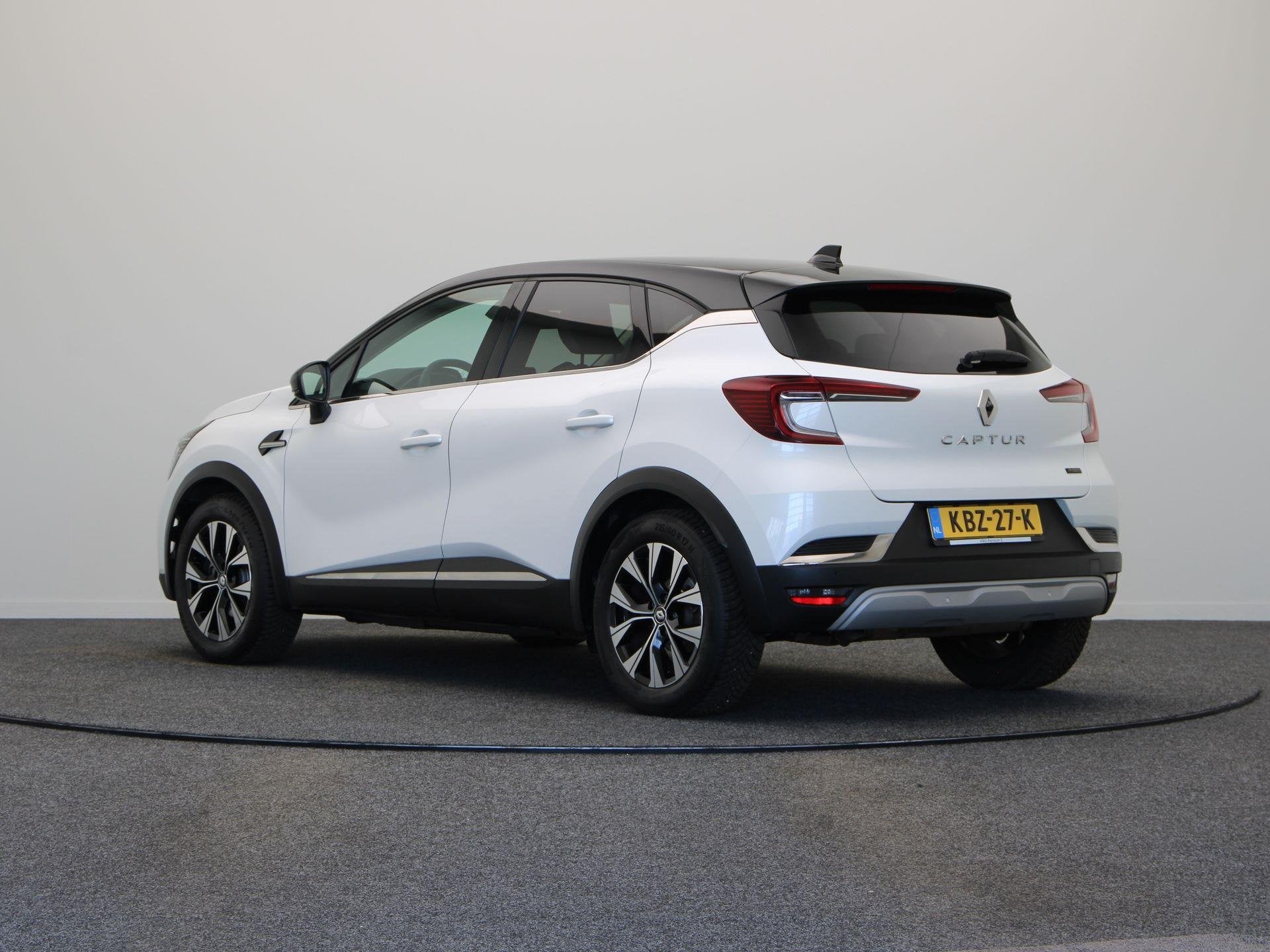 Renault Captur E-Tech Hybrid 145pk Techno | Grootscherm navi, Auto's, Dealer onderhouden, Gebruikt, 715 kg, Leder en Stof