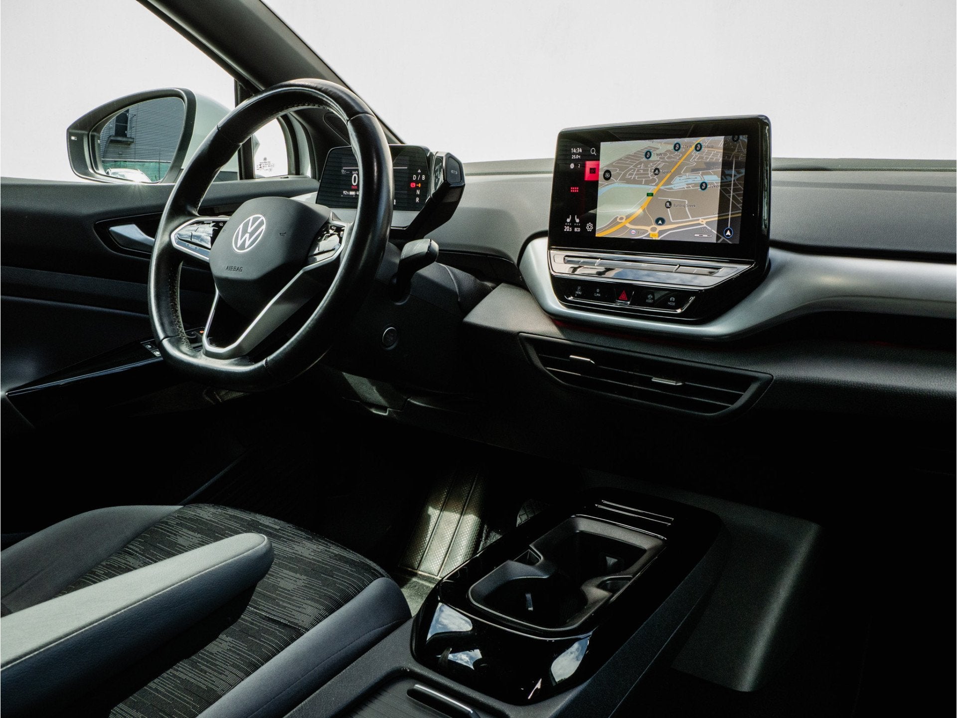 Volkswagen ID.4 Life 77 kWh SOH 92% Stuur+stoelverwarming/ A, Automaat, Automatische klimaatregeling, Gebruikt, Zwart