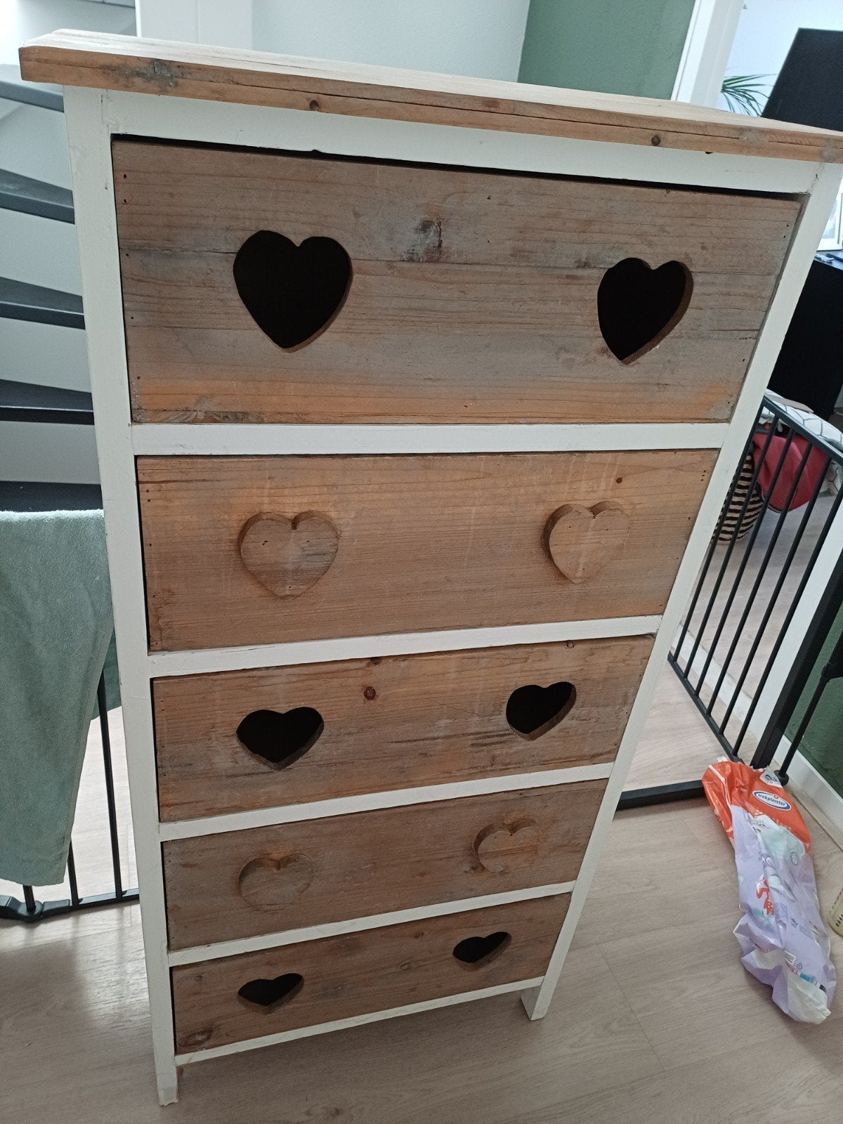 Leuk lade kastje met hartjes lades, Huis en Inrichting, Kasten | Ladekasten, Ophalen, Gebruikt, 5 laden of meer, 100 tot 150 cm