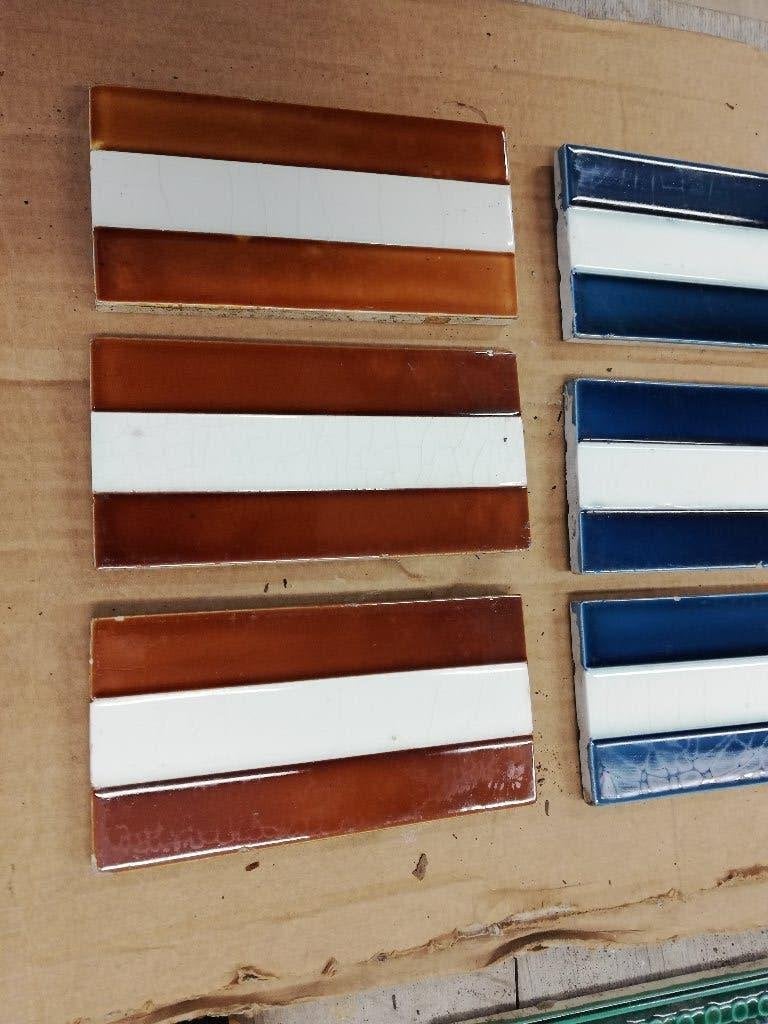 42 blauw wit en 47 bruin wit ANTIEKE RANDTEGELS 15,2x7,6cm, Antiek en Kunst, Ophalen