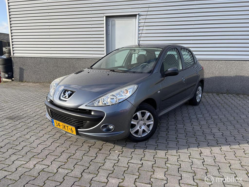 Peugeot 206 + 1.4 XS nieuwe apk, Auto's, Peugeot, Voorwielaandrijving, 206+, Stof, 4 cilinders