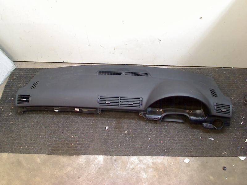 Dashboard A4 B7 engels s-line Audi A4 (B7) 2007 8E2857041M, Gebruikt, Auto-Union-Straße  1, Ingolstadt 85057, , Duitsland, Info@audi.de