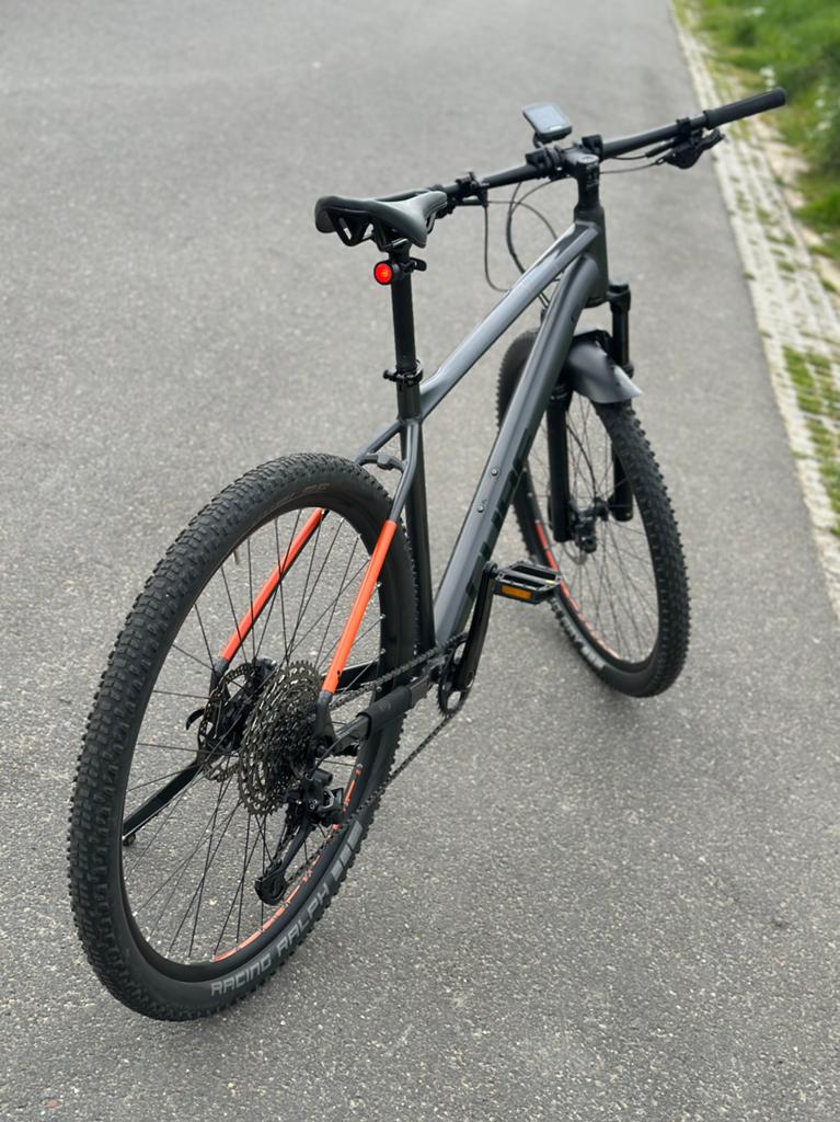 Foto 9 van Mountainbike Cube Reaction Pro XL 21 Frame 29 inch MTB bike