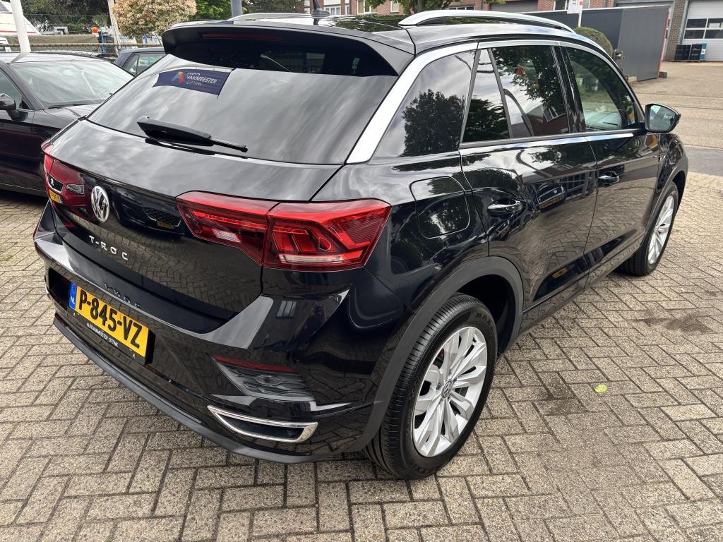 Volkswagen T-Roc 1.5 TSI Sport Bussiness R | Sport uitvoerin, 12 maanden, Euro 6, 4 cilinders, Leder en Stof