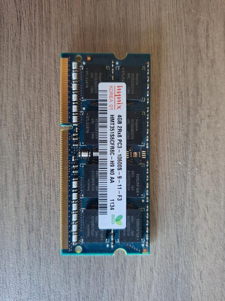 Hynix 4GB DDR3 Laptop RAM PC3-10600S, Gebruikt, DDR3, Ophalen of Verzenden, Laptop