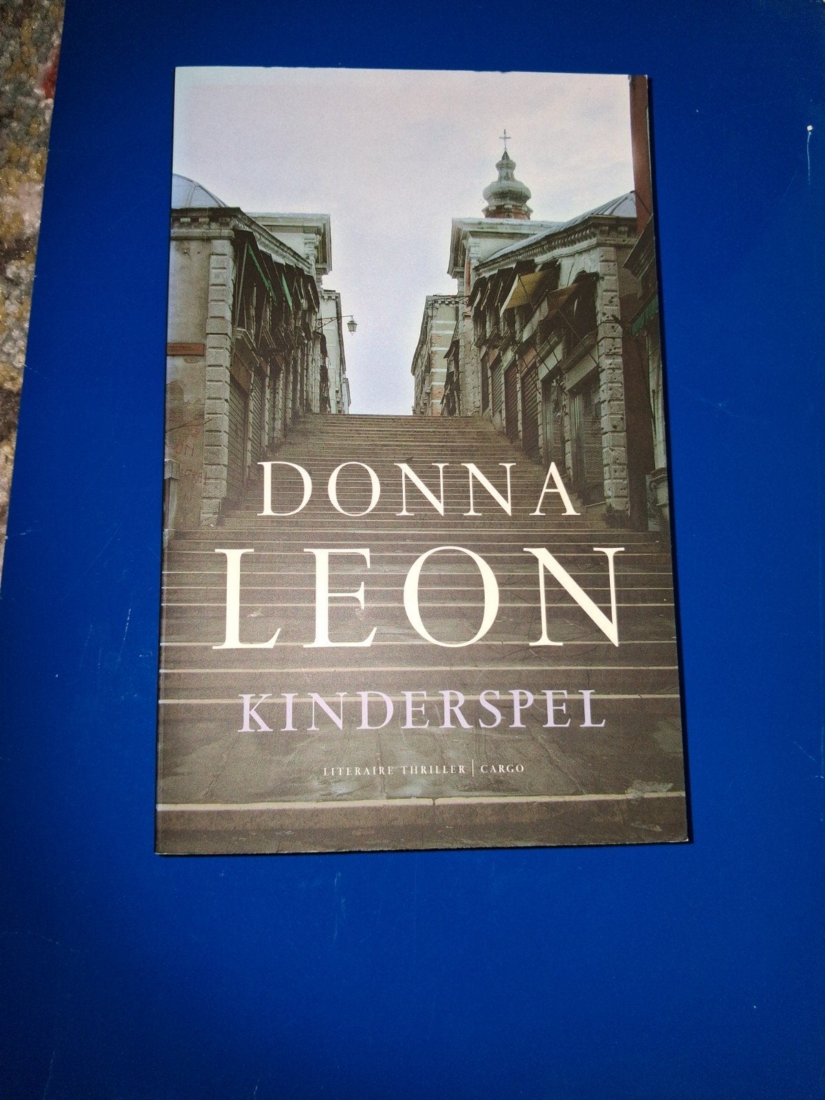 Donna Leon - Kinderspel, Boeken, Ophalen of Verzenden, Zo goed als nieuw, Donna Leon