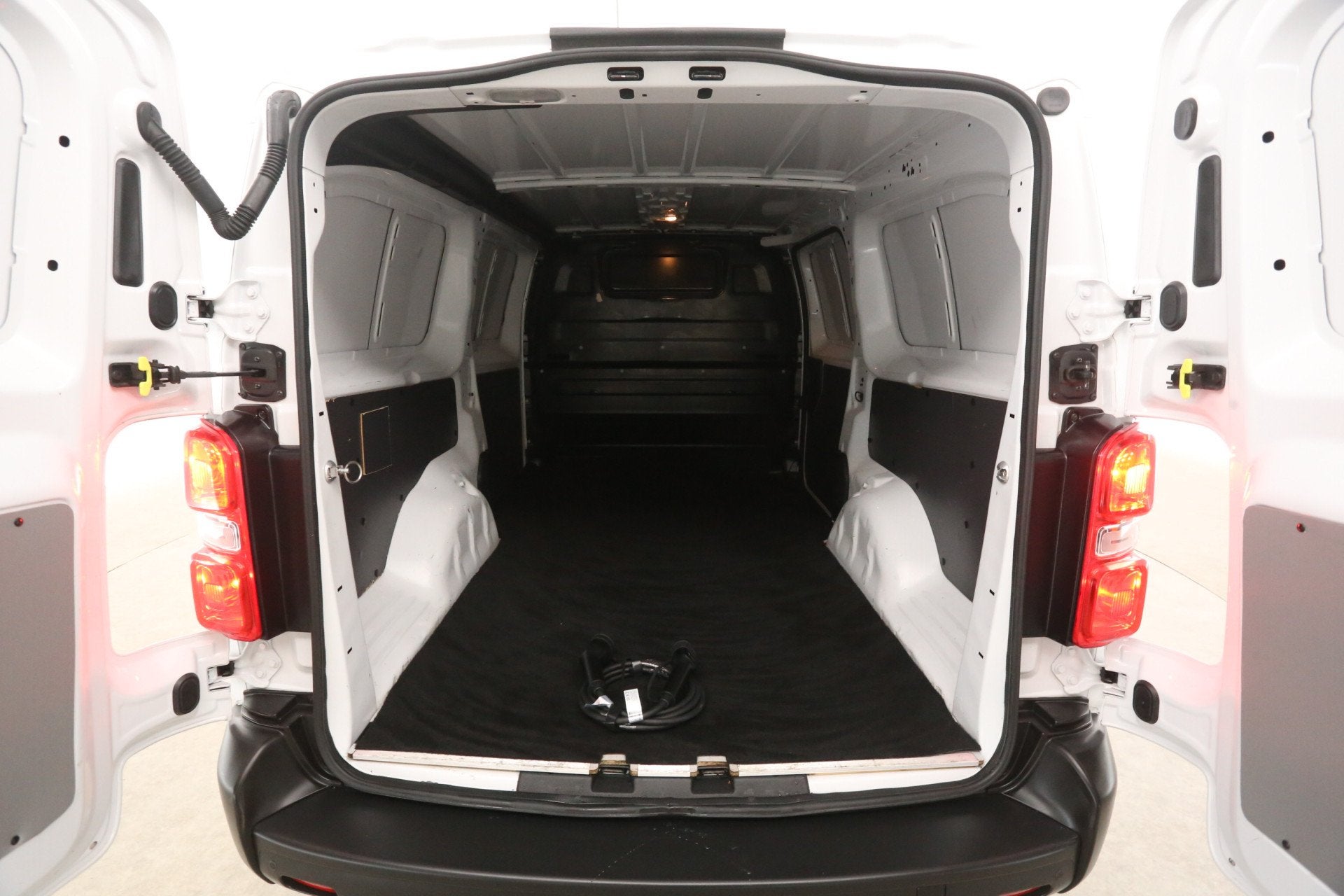Opel Vivaro Elektrisch 75 kWh L3H1 Long Range | Snelladen |, Auto's, 136 pk, Gebruikt, Opel, 75 kWh