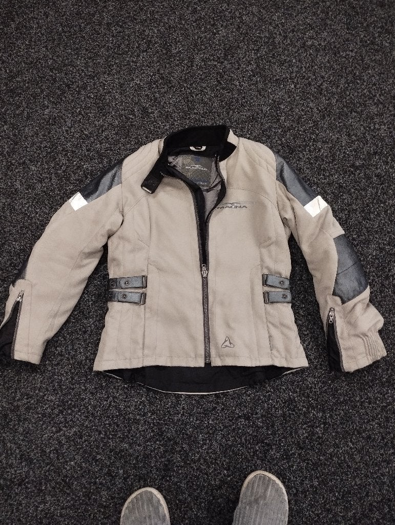 Nette dames motorjas met uitneembare binnenjas, Motoren, Ophalen, Jas | textiel, Dames, Tweedehands