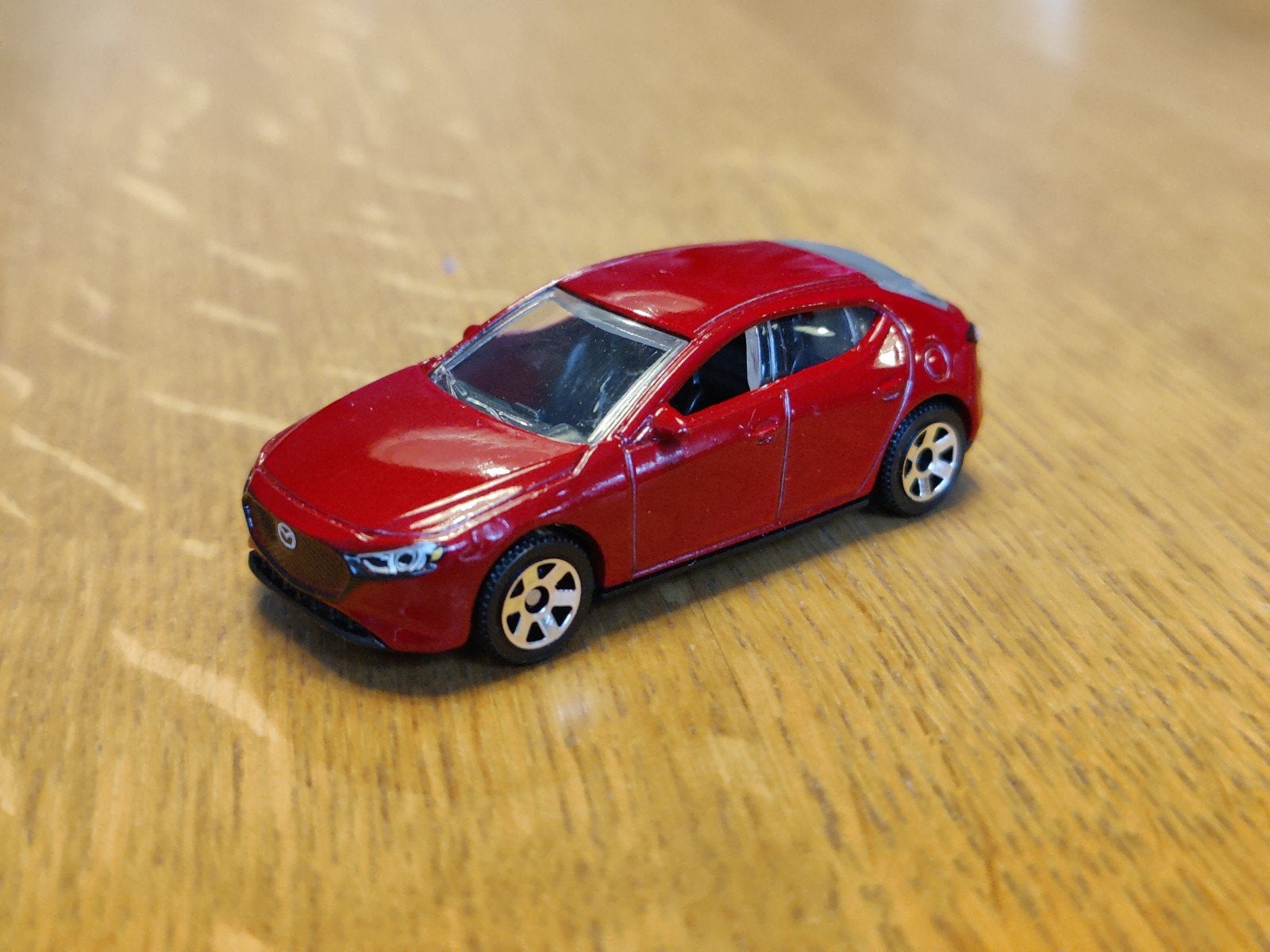 Matchbox Mazda 3 ROOD, Ophalen of Verzenden, Zo goed als nieuw, Auto