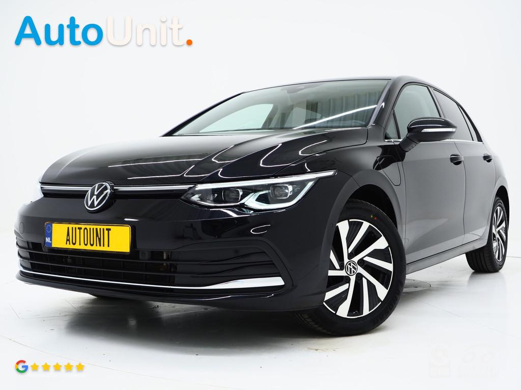 Volkswagen Golf 1.4 eHybrid Style 204PK | Massage | Head Up, 1490 kg, Gebruikt, 4 cilinders, Zwart