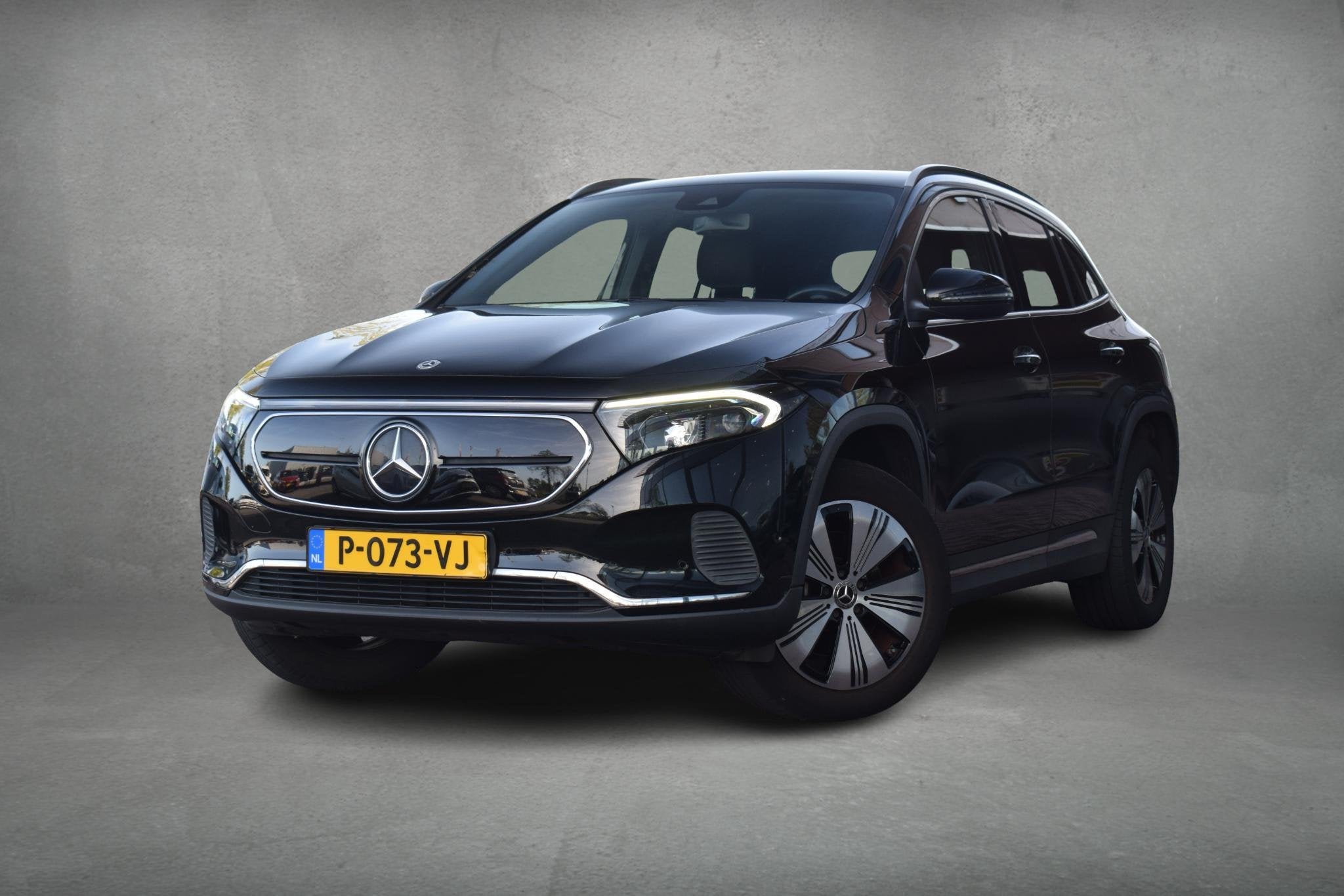 Mercedes-Benz EQA 250 Business Solution AMG 67 kWh | Apple C, Gebruikt, 190 pk, Zwart, 67 kWh