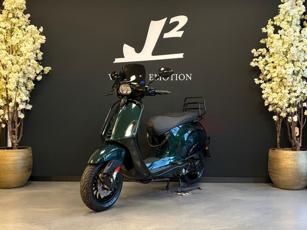 Vespa Sprint | Jaguar Green | Brom | 2022 | 8881 km, Gebruikt, Overige modellen, ., Maximaal 45 km/u