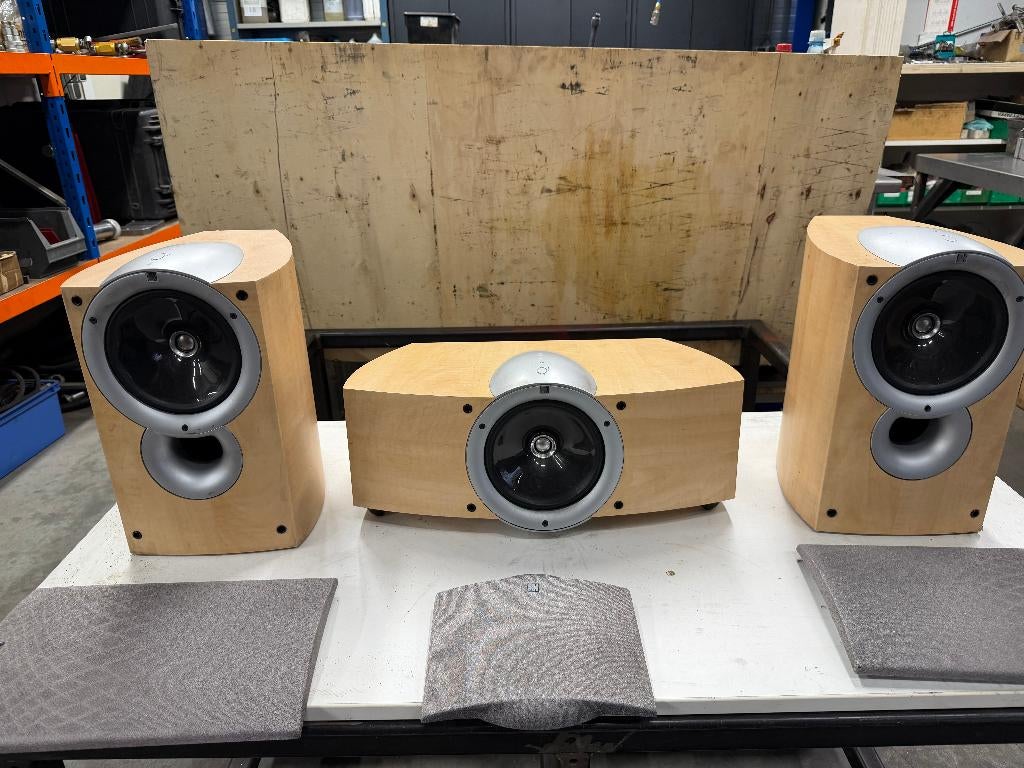 kef speakers, Gebruikt, 60 tot 120 watt, Front, Rear of Stereo speakers, Ophalen