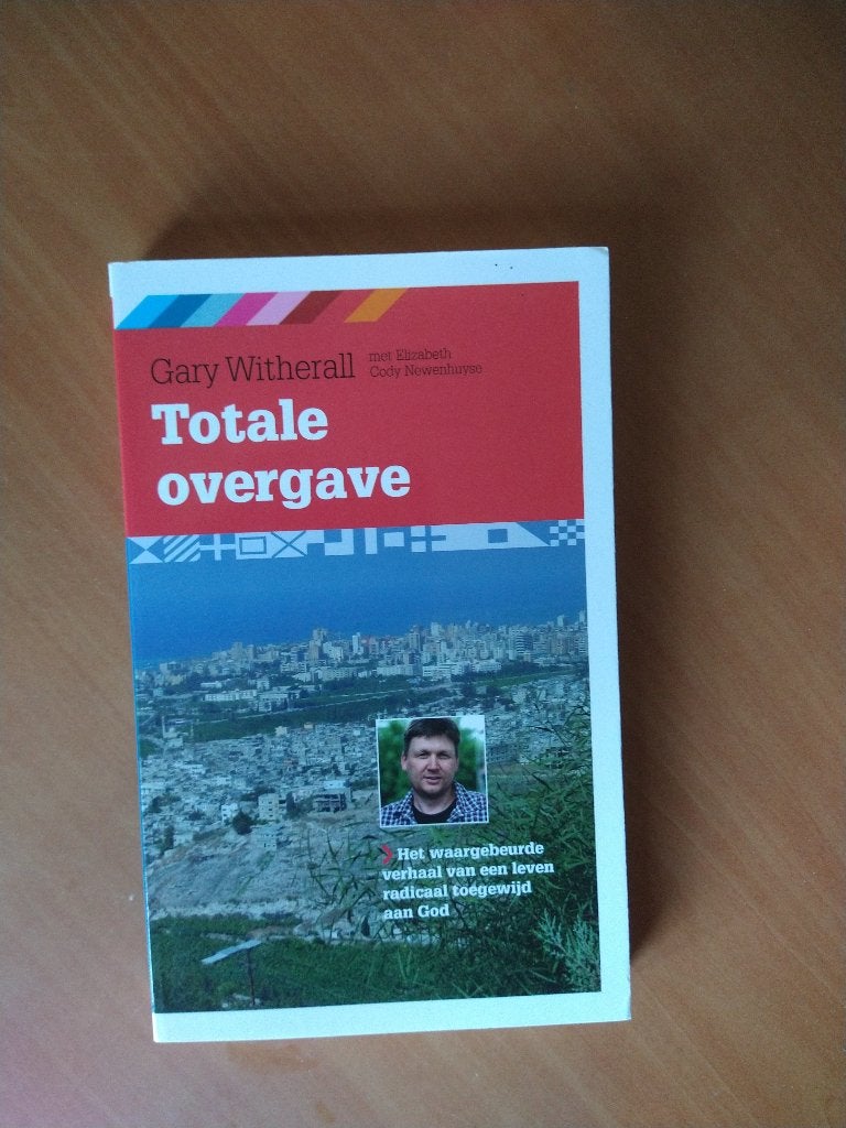 Gary Witherall - Totale overgave, Ophalen of Verzenden, Zo goed als nieuw