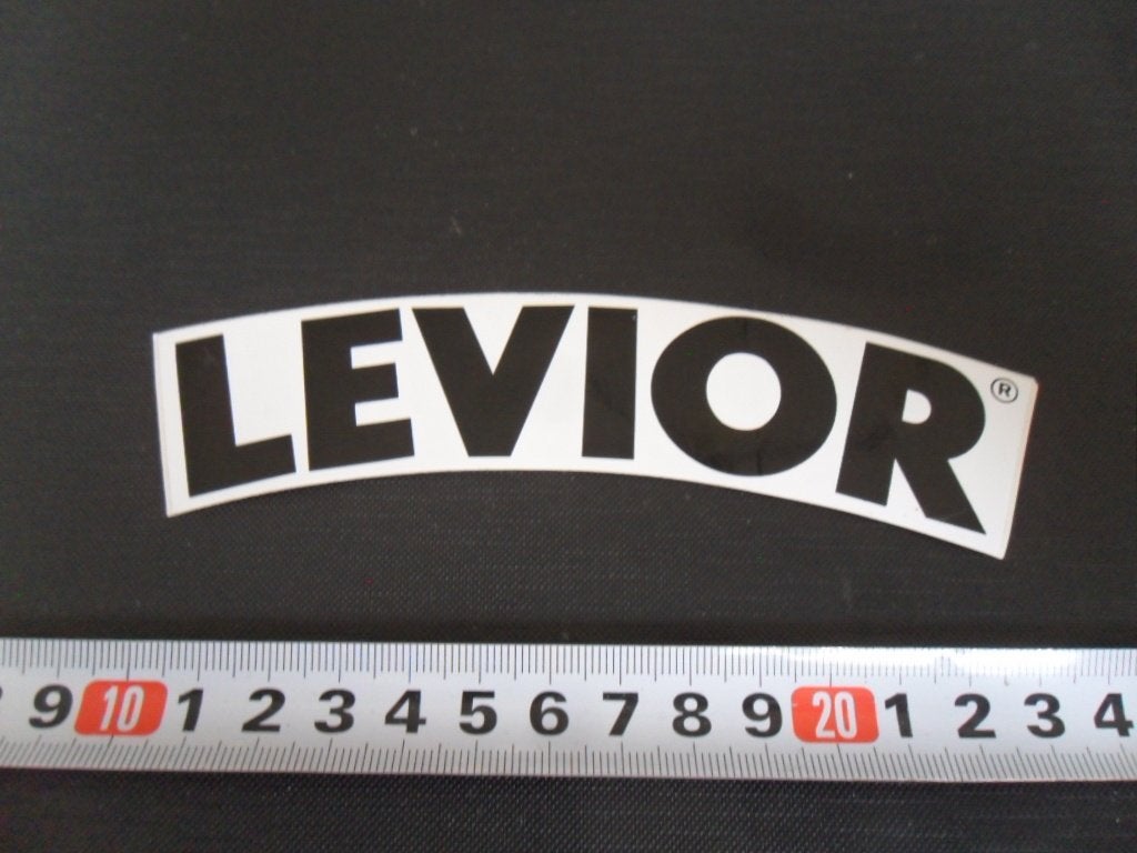 sticker logo LEVIOR, Ophalen, Zo goed als nieuw