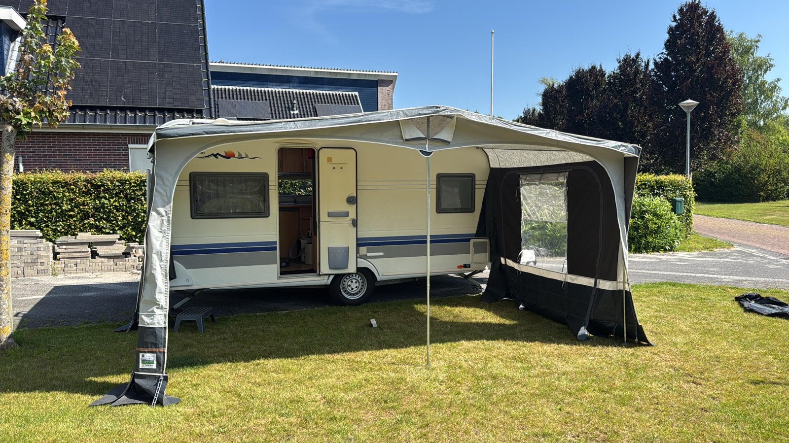 Mooie Complete Hobby 460 De Luxe Easy Caravan, Omvormbare zithoek, Rondzit, Hobby, Particulier